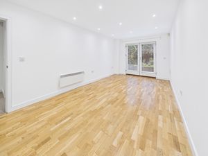 LOUNGE- click for photo gallery